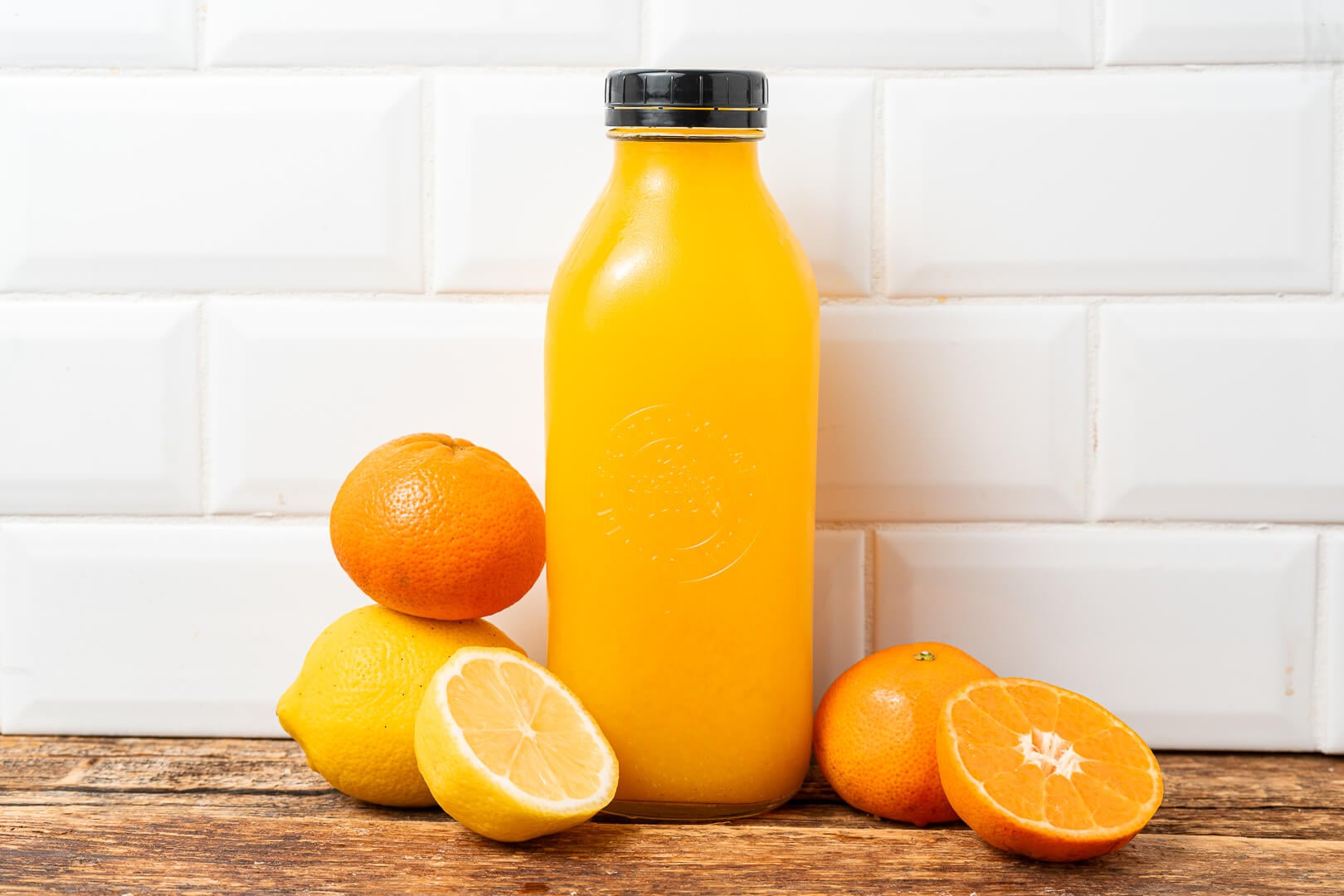 Hàm lượng đường trong nước cam đóng chai có thể cao hơn nước ép nguyên chất