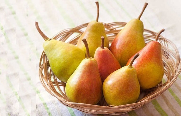 Nước lê đóng chai không thay thế hoàn toàn trái cây tươi