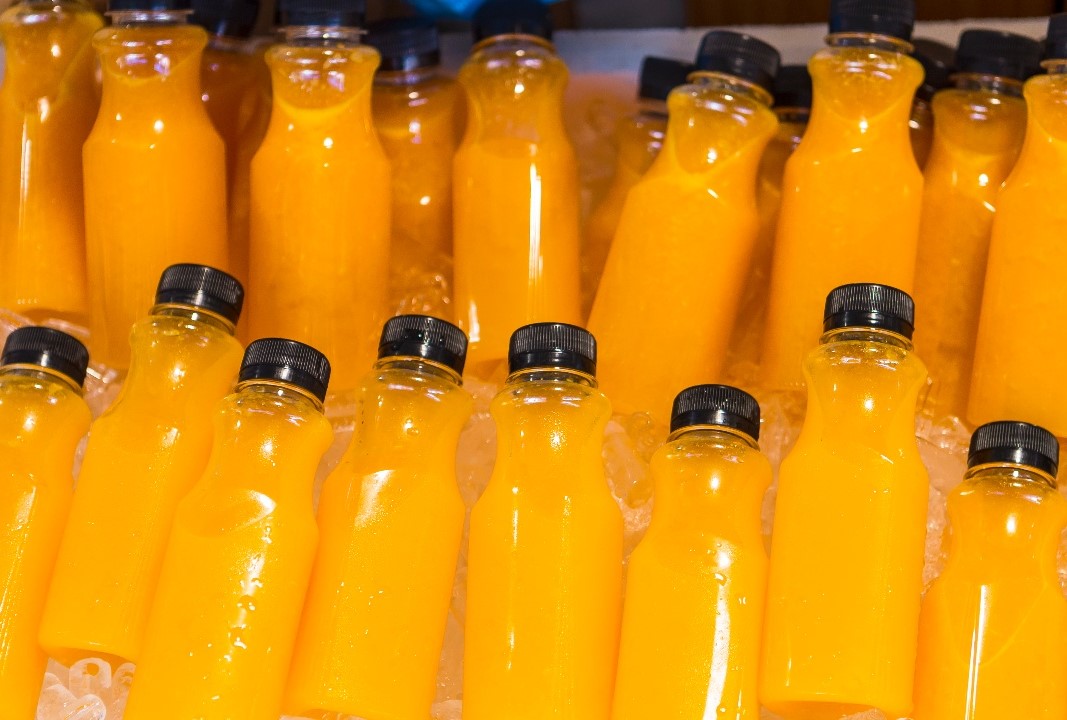 Nước ép đào đóng chai có thể hỗ trợ bổ sung năng lượng nhanh trong ngày