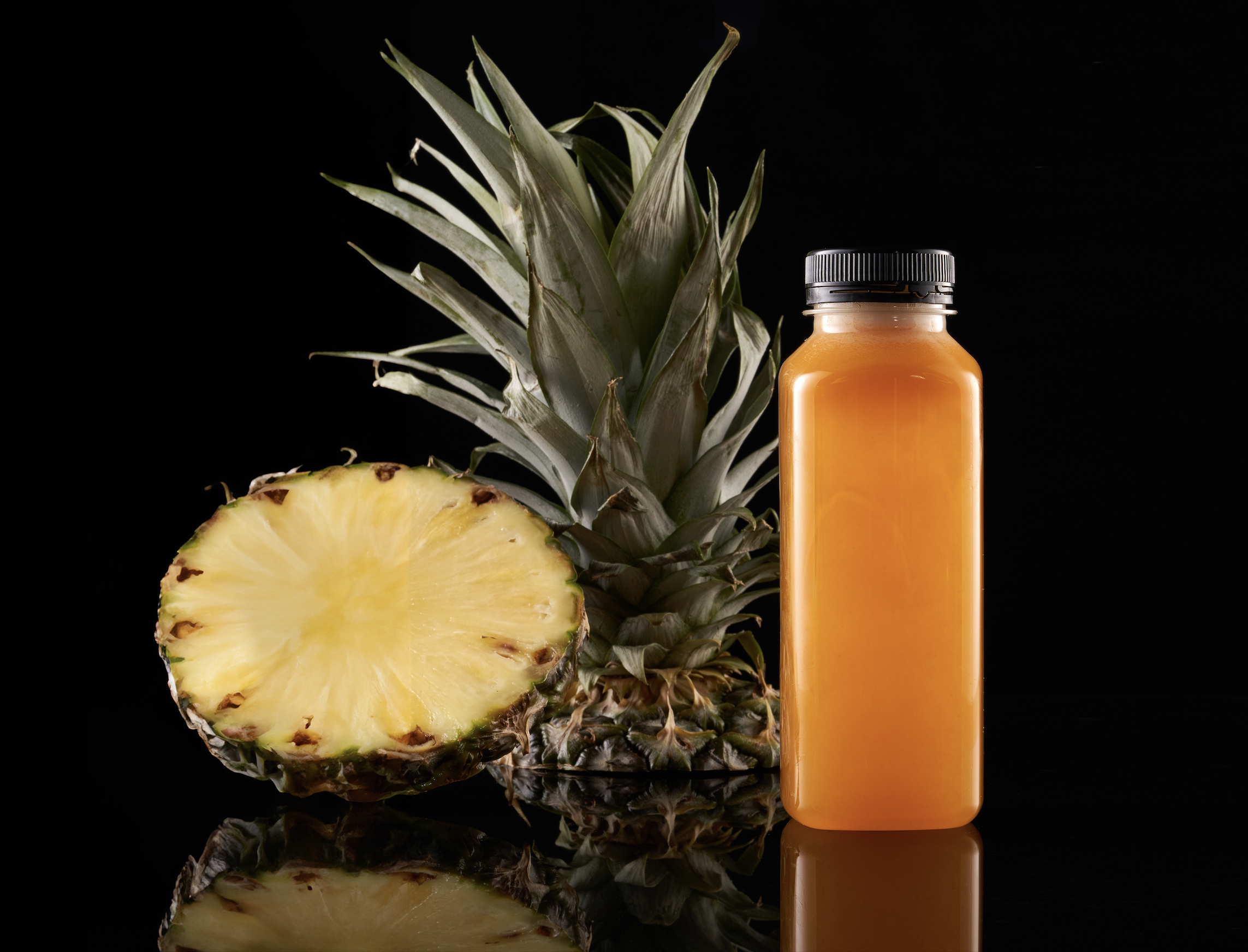 100ml nước ép dứa cung cấp khoảng 60 đến 80 calo