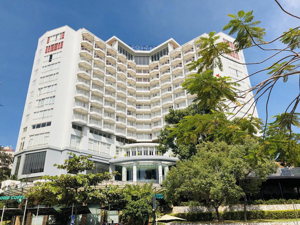 Novotel Hạ Long Bay gần biển và có mức giá hợp lý