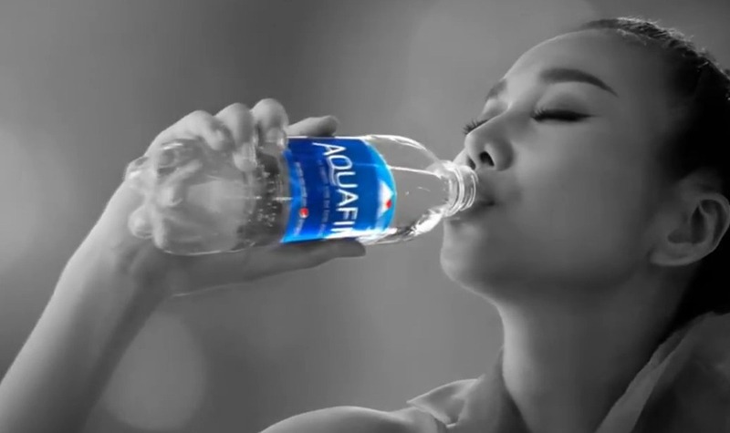 Mua nước suối Aquafina 350ml theo thùng mang đến sự tiện lợi cho nhu cầu sử dụng thường xuyên