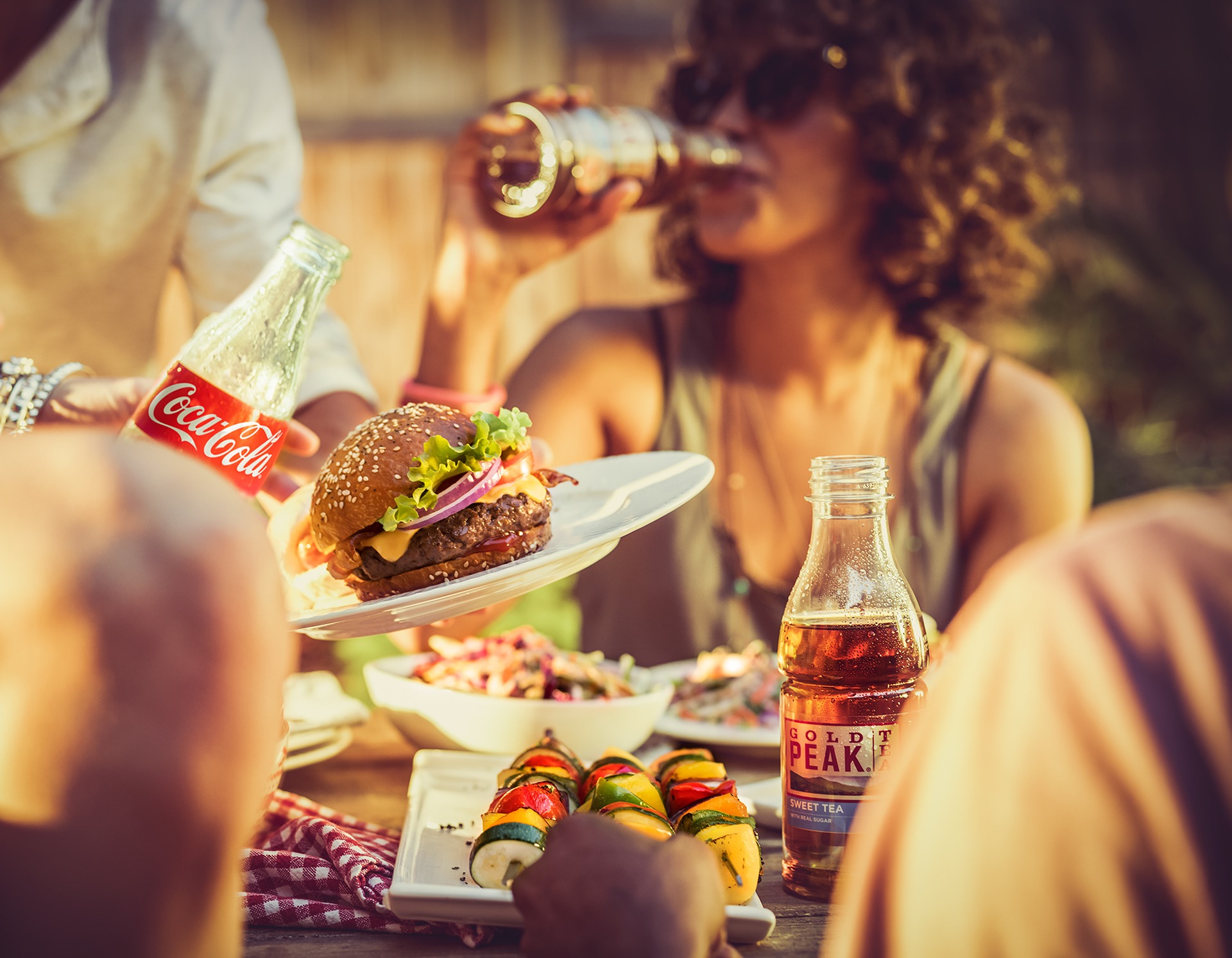 Uống CocaCola 0 đường thường xuyên có thể gián tiếp khiến bạn tăng cân vì dễ thèm ăn hơn