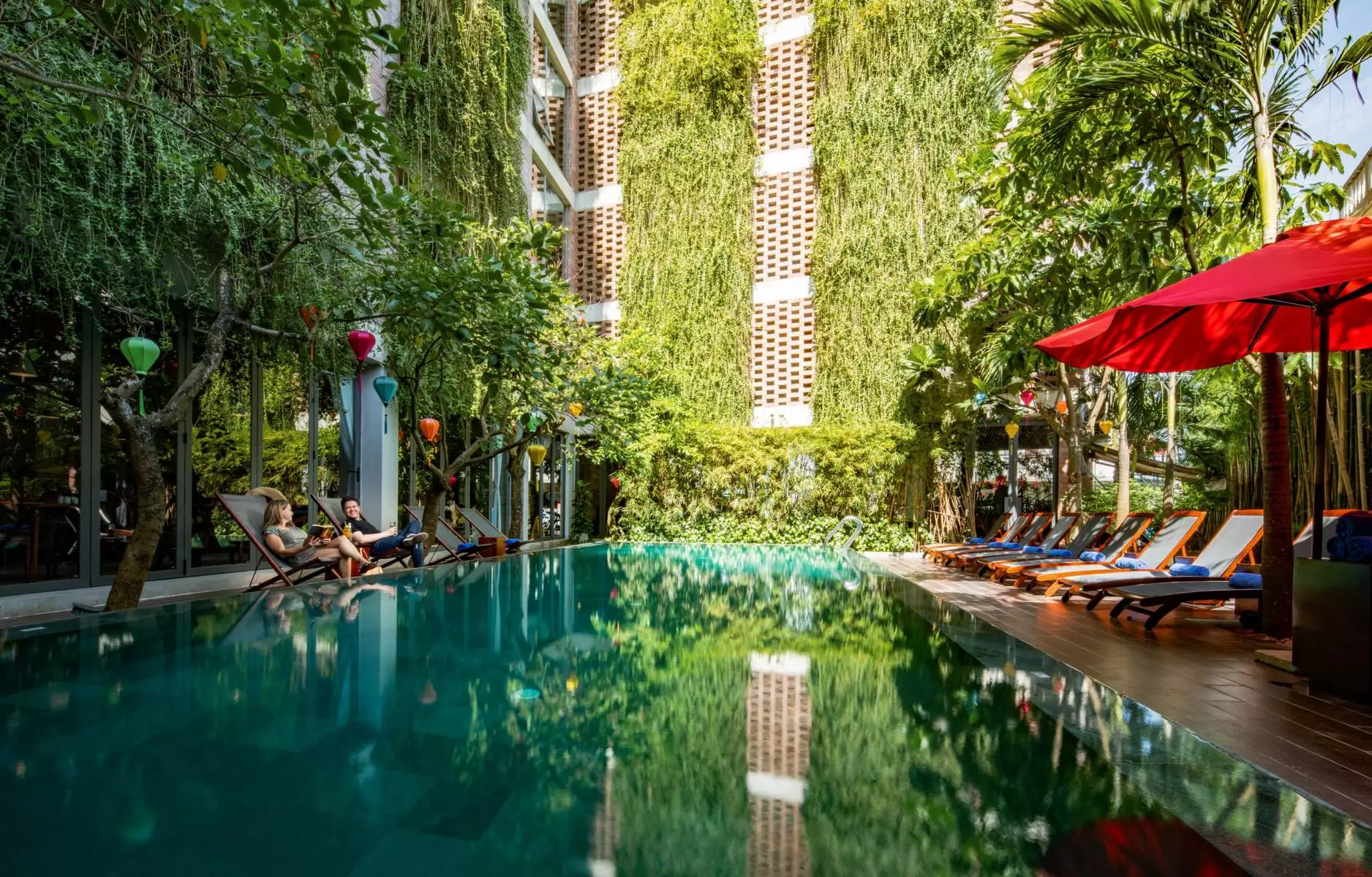 Không gian xanh mát tại Mulberry Collection Silk Eco