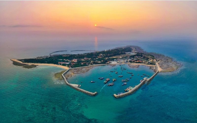 Đảo Bạch Long Vỹ với vẻ đẹp hoang sơ giữa Vịnh Bắc Bộ