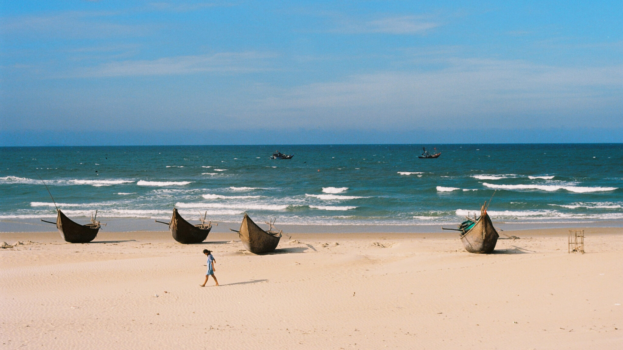 Biển Tam Thanh giữa được vẻ đẹp nguyên sơ