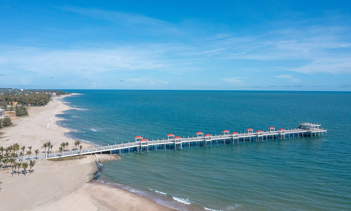 Hồ Tràm Vũng Tàu với bãi biển sạch và thoáng 