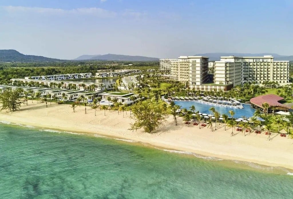 Movenpick Resort Waverly Phú Quốc là khu nghỉ dưỡng quốc tế có quy mô lớn