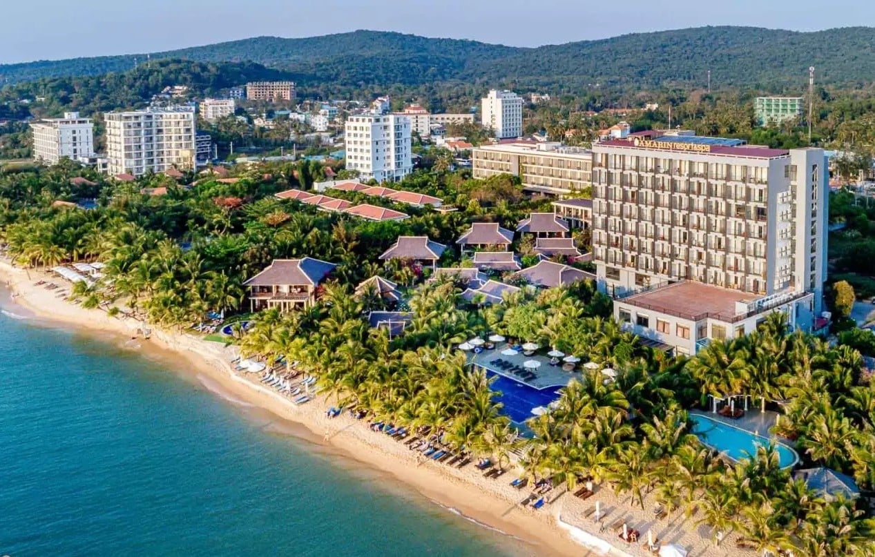 Amarin Resort & Spa Phú Quốc có lợi thế gần trung tâm và bãi biển