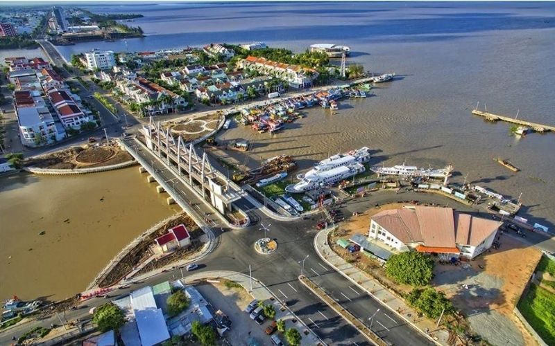 Khu lấn biển và bến tàu Rạch Giá là vị trí lý tưởng để ngắm hoàng hôn 