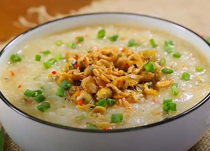 Cháo đóng gói sẵn không phải là nguyên nhân trực tiếp gây mụn