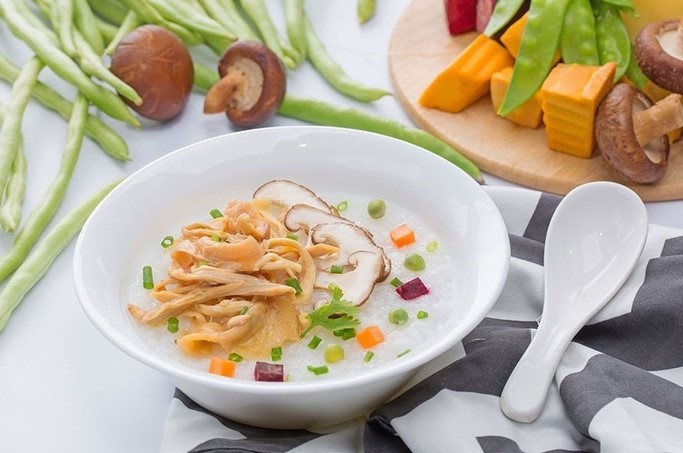 Cháo đóng gói cung cấp một số dưỡng chất cơ bản như tinh bột, đạm, vitamin và khoáng chất