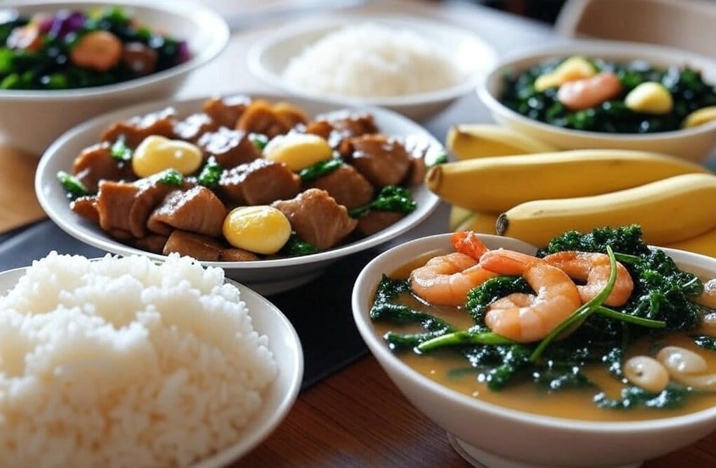 Bạn nên kết hợp thêm thực phẩm tươi khi dùng cơm đóng gói