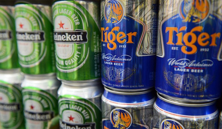 bia-tiger-va-heineken-co-cung-hang-khong-uong-loai-nao-ngon-hon-1