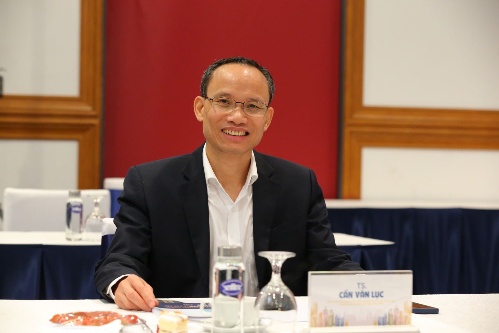 TS. Cấn Văn Lực - Thành viên Hội đồng Tư vấn chính sách Tài chính - Tiền tệ quốc gia, Chuyên gia kinh tế trưởng BIDV