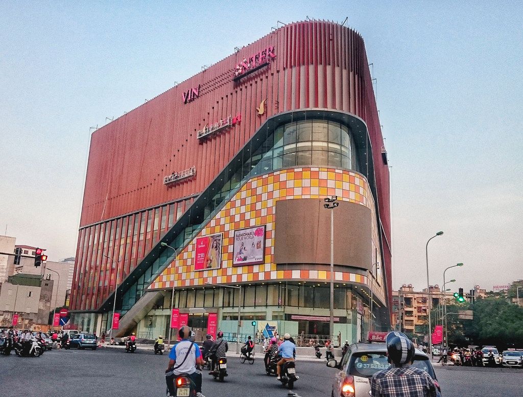 Phạm Ngọc Thạch địa điểm vui chơi độc đáo ở Hà Nội vào dịp hè này