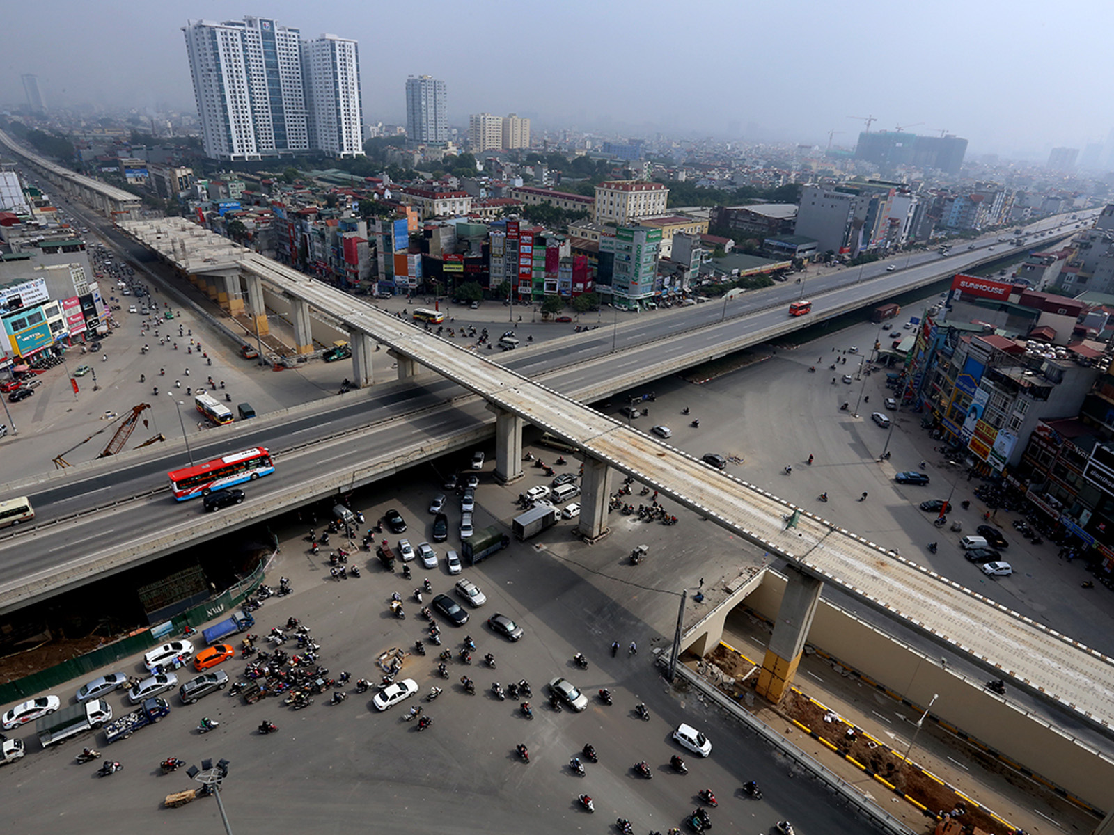 gan-truong-dai-hoc-ha-noi-quan-thanh-xuan-co-chung-cu-trung-cap-nao-onehousing-1