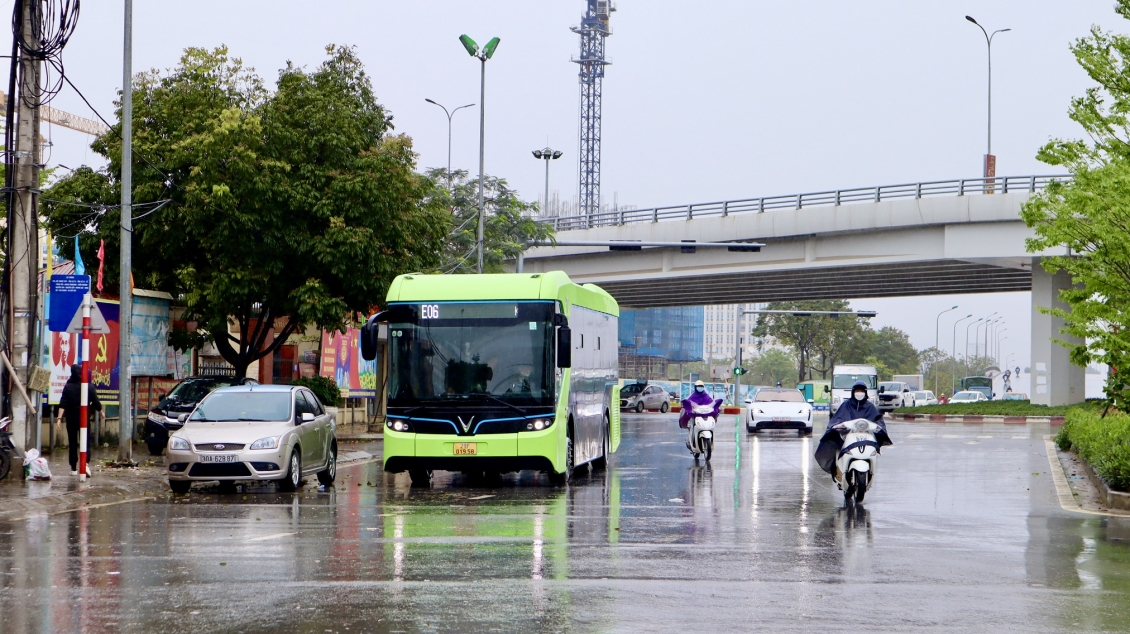 huong-dan-di-chuyen-tu-masteri-west-heights-den-truong-dai-hoc-ha-noi-onehousing-4