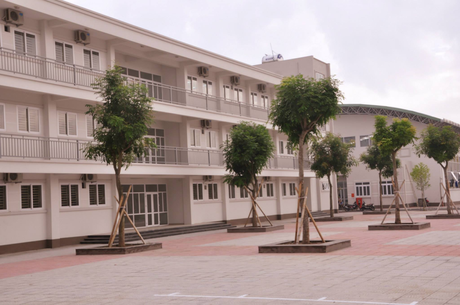 Trường THPT Phúc Lợi được xây dựng từ năm 2014